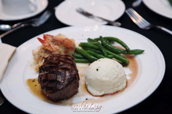steak and mashed potato dinner