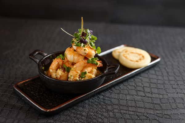 Camarones al Ajillo