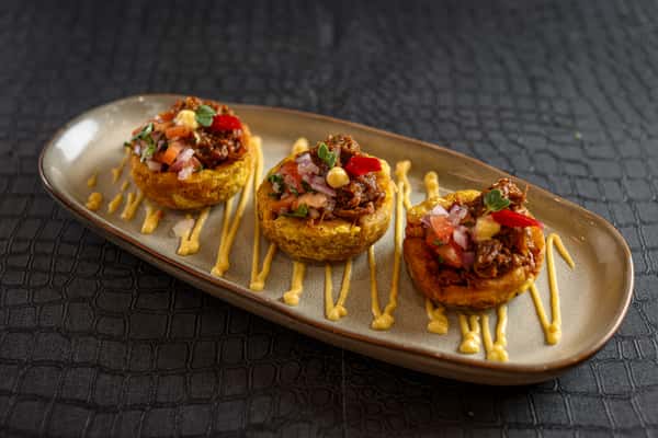Trio De Cesticas De Platano Rellenas