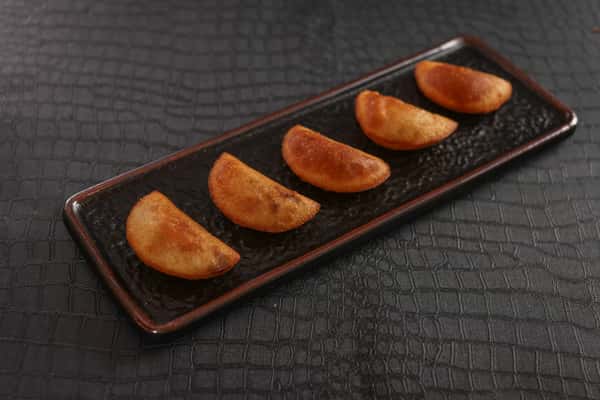 Mini Empanadas de Carne Mechada