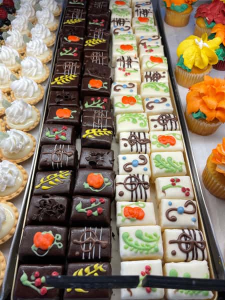 petit four