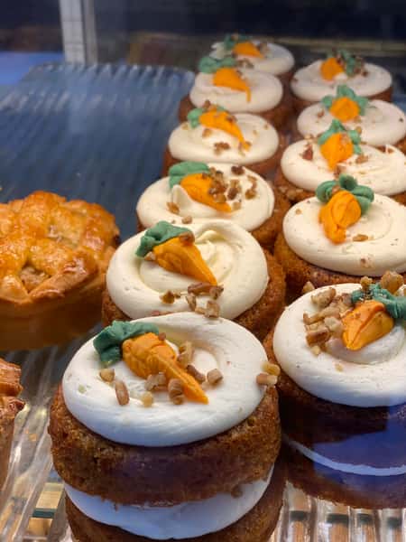 carrot cakes