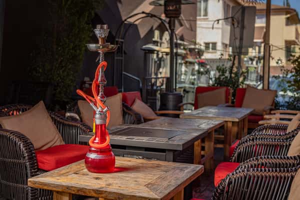hookah at Desert Rose