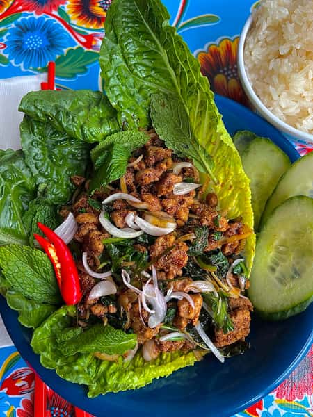 Larb Phet