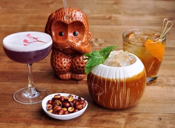 Thai drinks and snacks