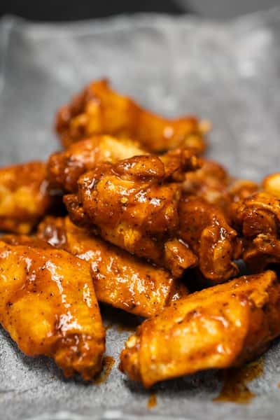 10 Bone-In Naked Wings