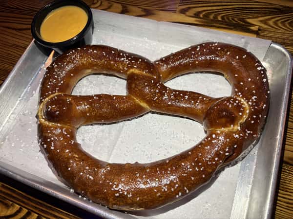 MONSTER PRETZEL