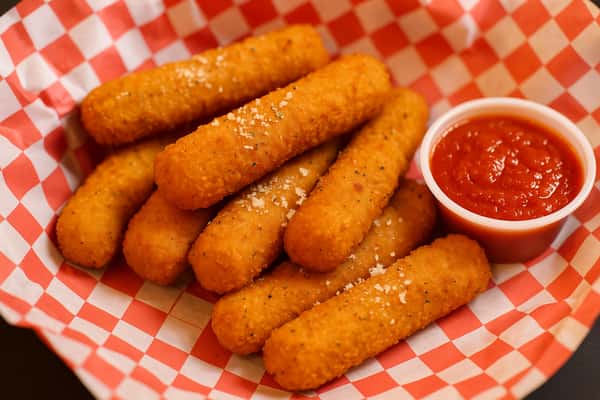 Fried Mozzarella Sticks (8)