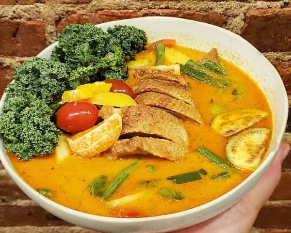 Kaeng Phed Ped Yang (Duck Breast)