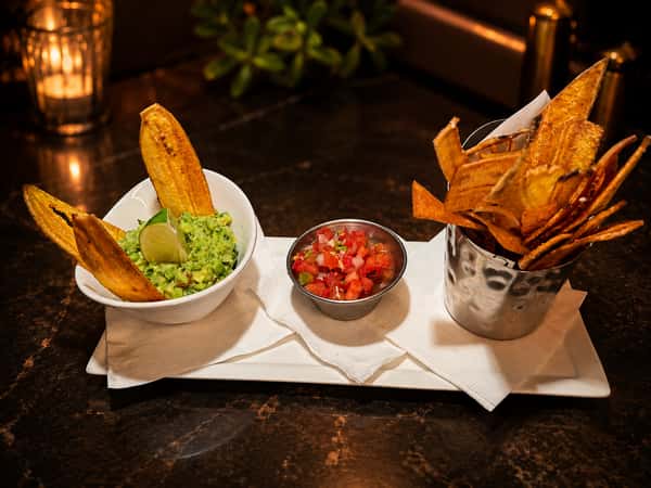Guacamole & Chips*