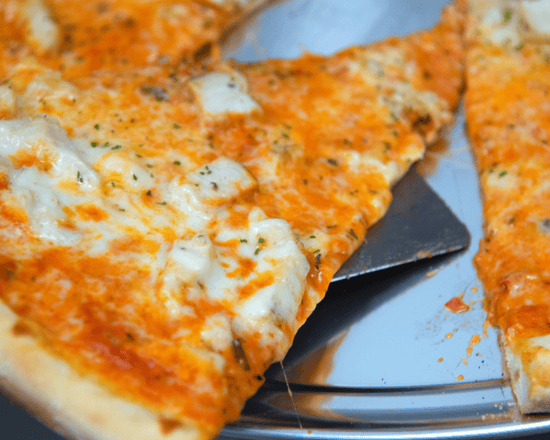 Chicken Alla Vodka Pizza 18'
