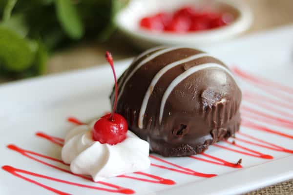 Tuxedo Bombe