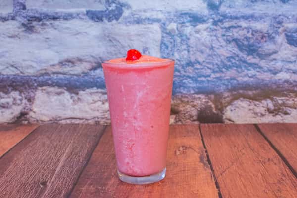 "Latinos" Strawberry Lemonade (No Refills)