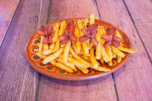 Pauly's Salchi Papas