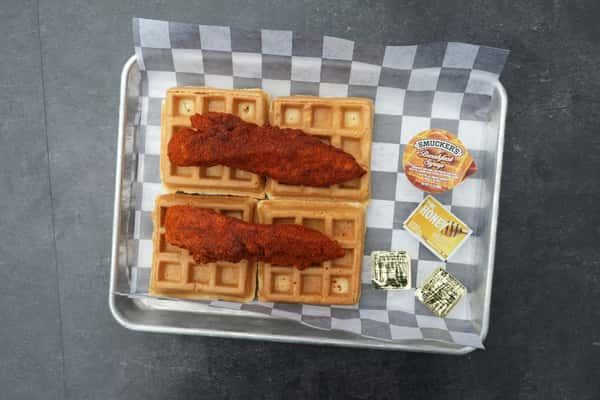 #4 (CHICKEN & WAFFLES)