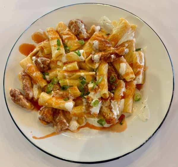 Buffalo Chicken Mac and Cheese