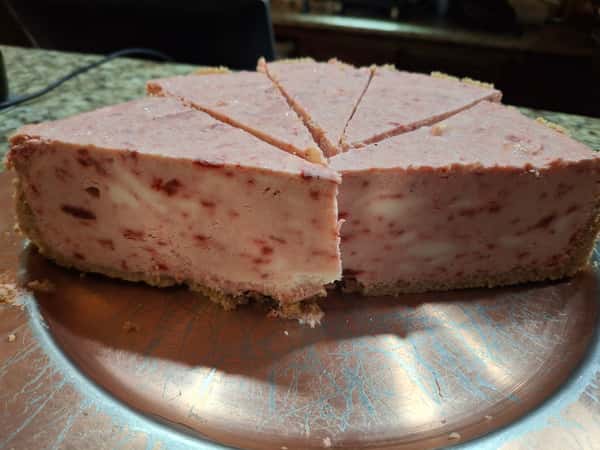 White Chocolate Strawberry Cheesecake