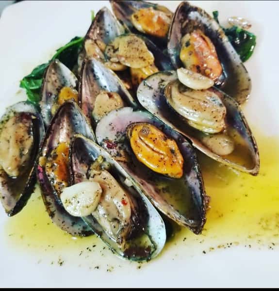 Mussels and Clams Al Pepe