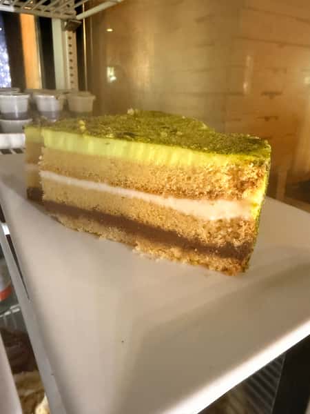 NEW! Creamy Pistacho Cake