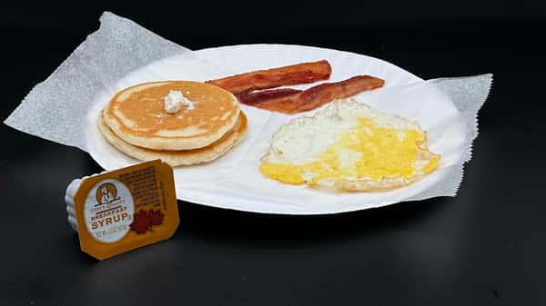 Pancakes w/ 2 Eggs