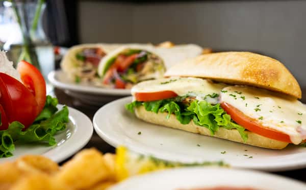 chicken pesto sandwich