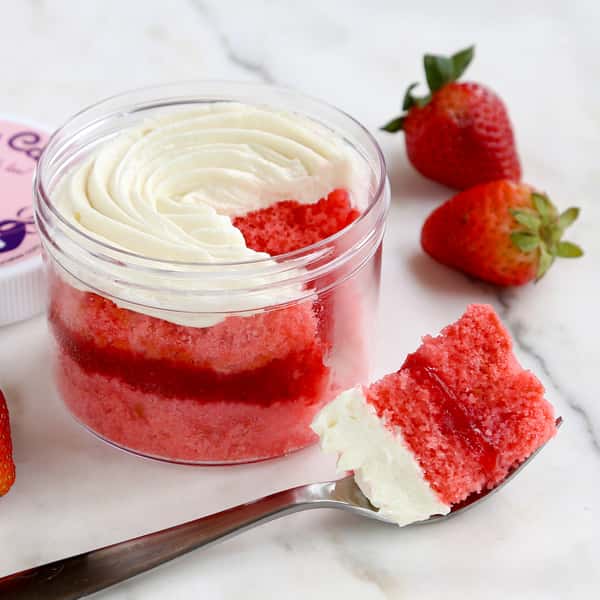Strawberry Cake in a Jar