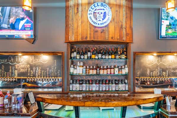 bar