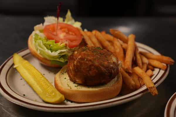 Crabcake sandwich