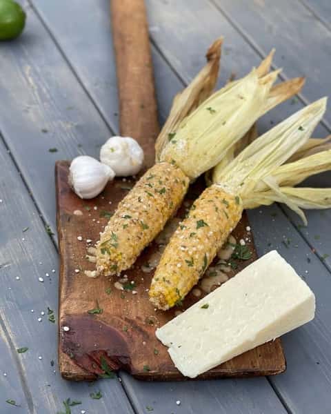 We're feeling grateful at Aww Shucks! 💛 Check out this great review we got for Garlic Herb Parmesan and see why guests are loving it. Thanks for the kind words and support! 🧄🧀 #AwwShucks #RestaurantLove

 Here's what it said: 

 "Always delicious my number one go to food truck! Thanks for always taking care of me on the daily with the lost flavor packed corn you would ever have in your life!"