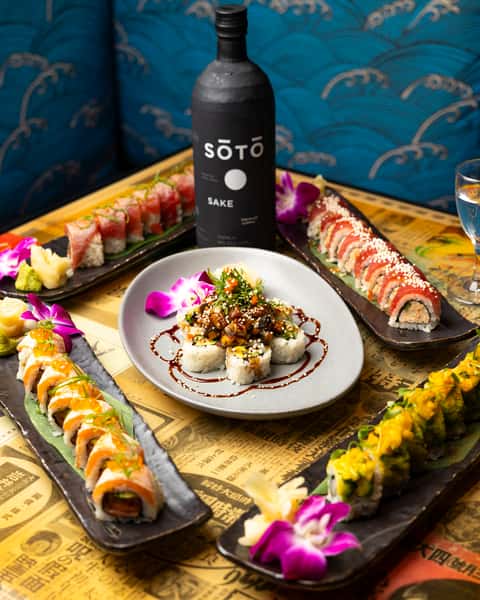 Sushi rolls