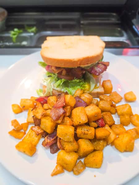 BLT