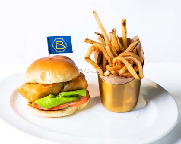 CREOLE FISH SANDWICH