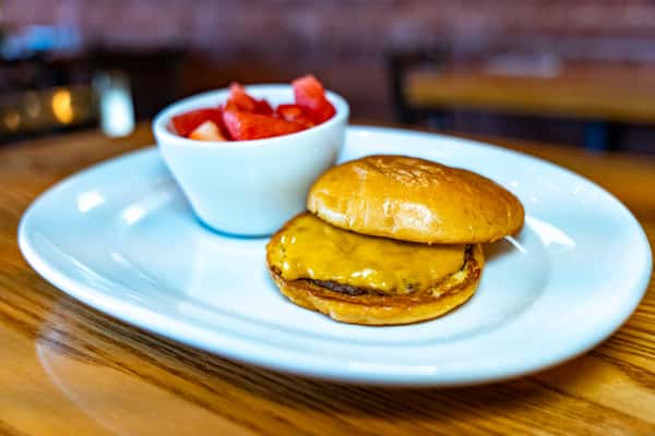 Kid's Cheeseburger