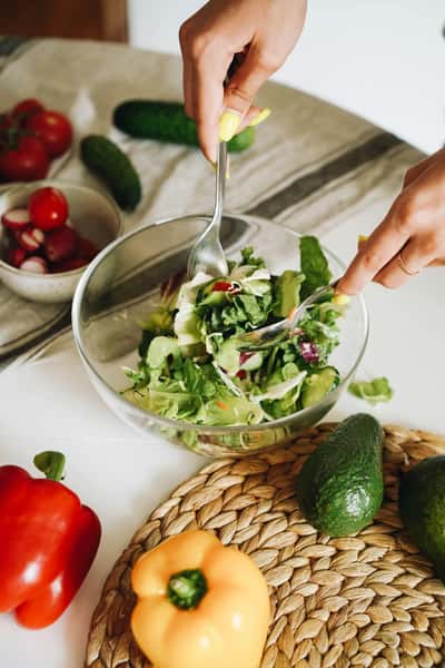 tossing salad