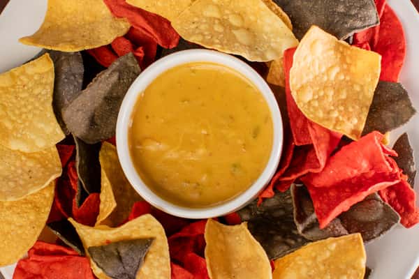 Southwest Queso Dip