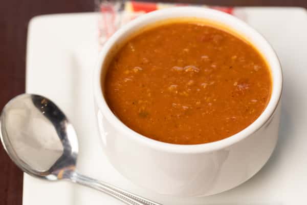 Vegan Chili with "Impossible Beef"