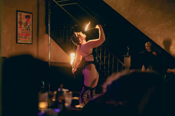 Fire2