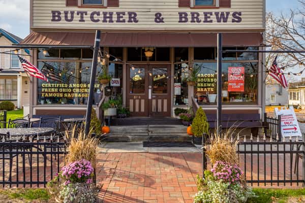 Gallery gibbs butcher and brews american restaurant in olmsted