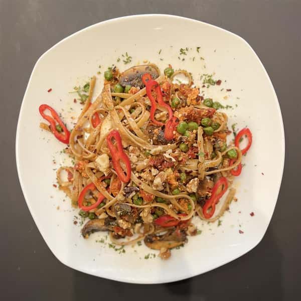 Pasta with Red Pepper Pesto