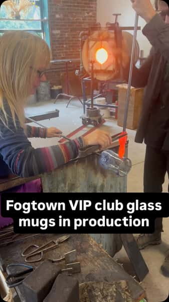 How lucky are we to have such amazing artists in our community?!
Glass mugs now in production for this year’s Fogtown VIP Mug Club. Made by the wonderful artisans at @glassbyperrin & featuring @elsewernerglass
Available this Saturday at FOGTOBERFEST
Learn more: fogtownbrewing.com
#artglass #mugclub #acadianationalpark #oktoberfest #fogtoberfest