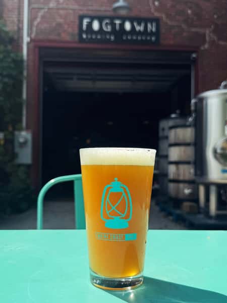 Still life with Maine Coast. 

Don’t forget the flagships. This one’s made with Maine-grown & malted barley and wheat. See ya in the garden!