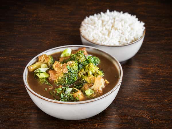 CHICKEN & BROCCOLI