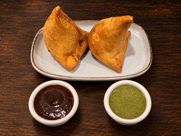 SAMOSA (Chicken stuffed) (2 count)