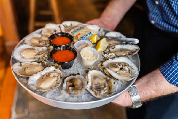 DOZEN PRIME OYSTERS