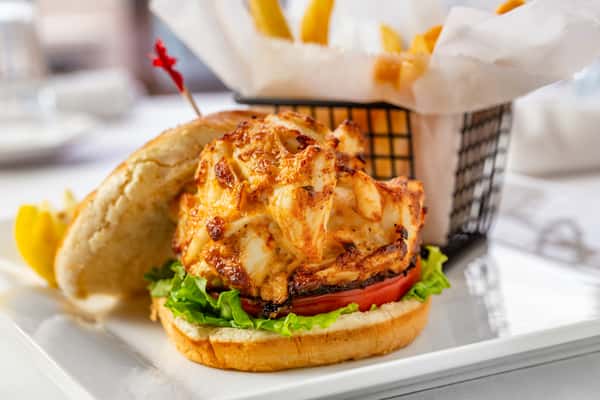 THE ANNAPOLIS CRAB CAKE SANDWICH