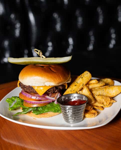 WAYGU HAMBURGER & FRIES