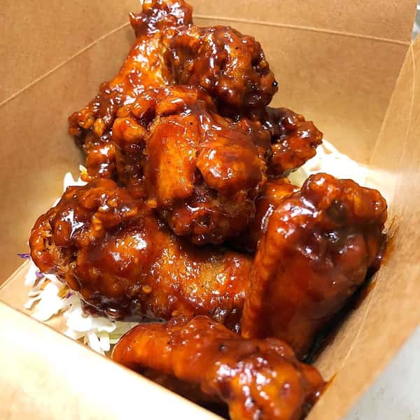 Chicken Wings & Fries Lunch Specials