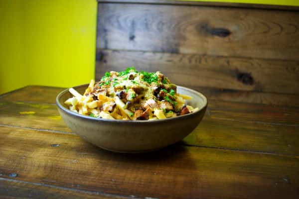 Curry Jerk Fries Lunch Specials