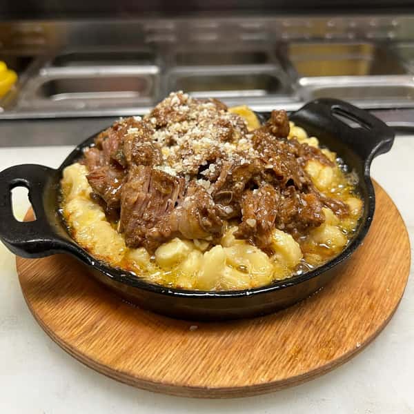 Oxtail Mac n' Cheese