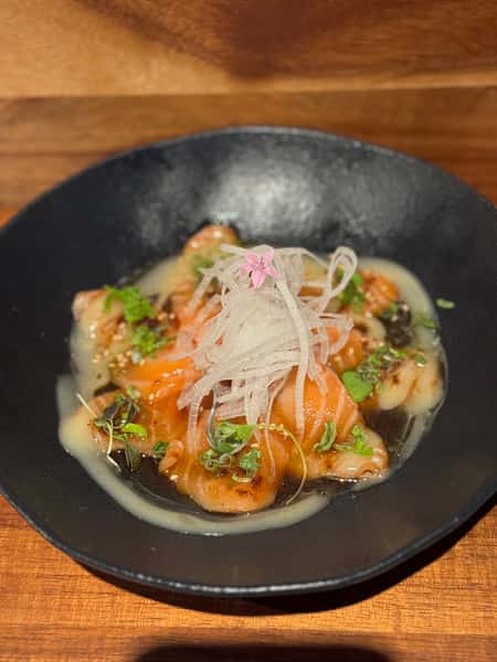 SALMON CRUDO
